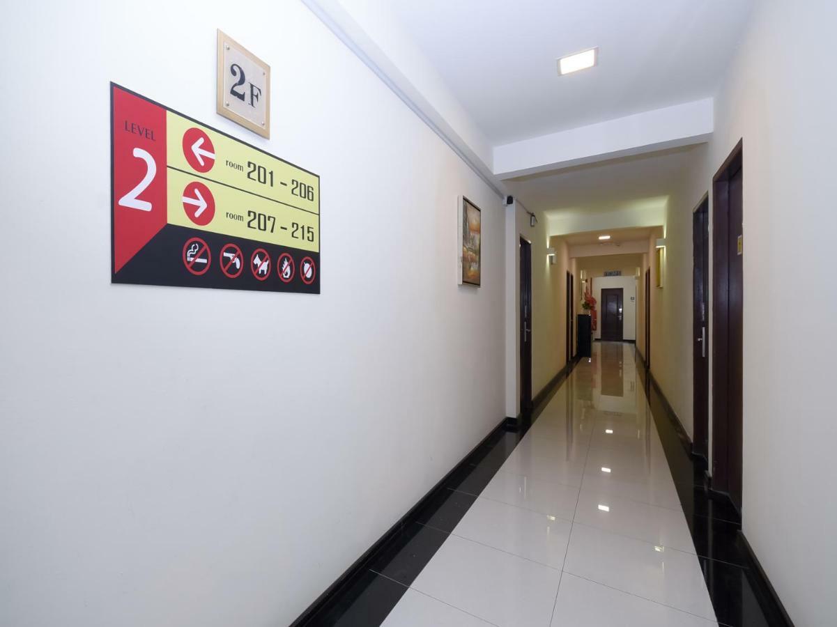 Oyo 1148 Kenyalang Suite Miri Ngoại thất bức ảnh